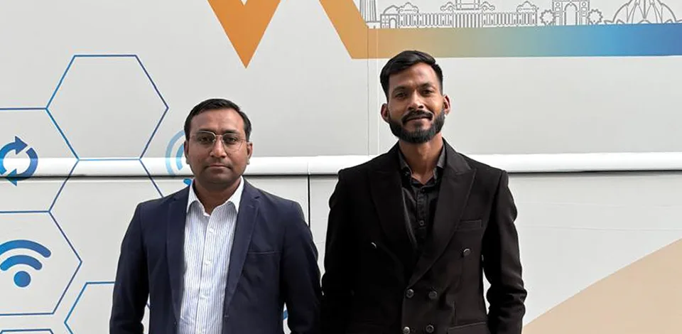 Lead with Cloud | Digitalising India–Mile